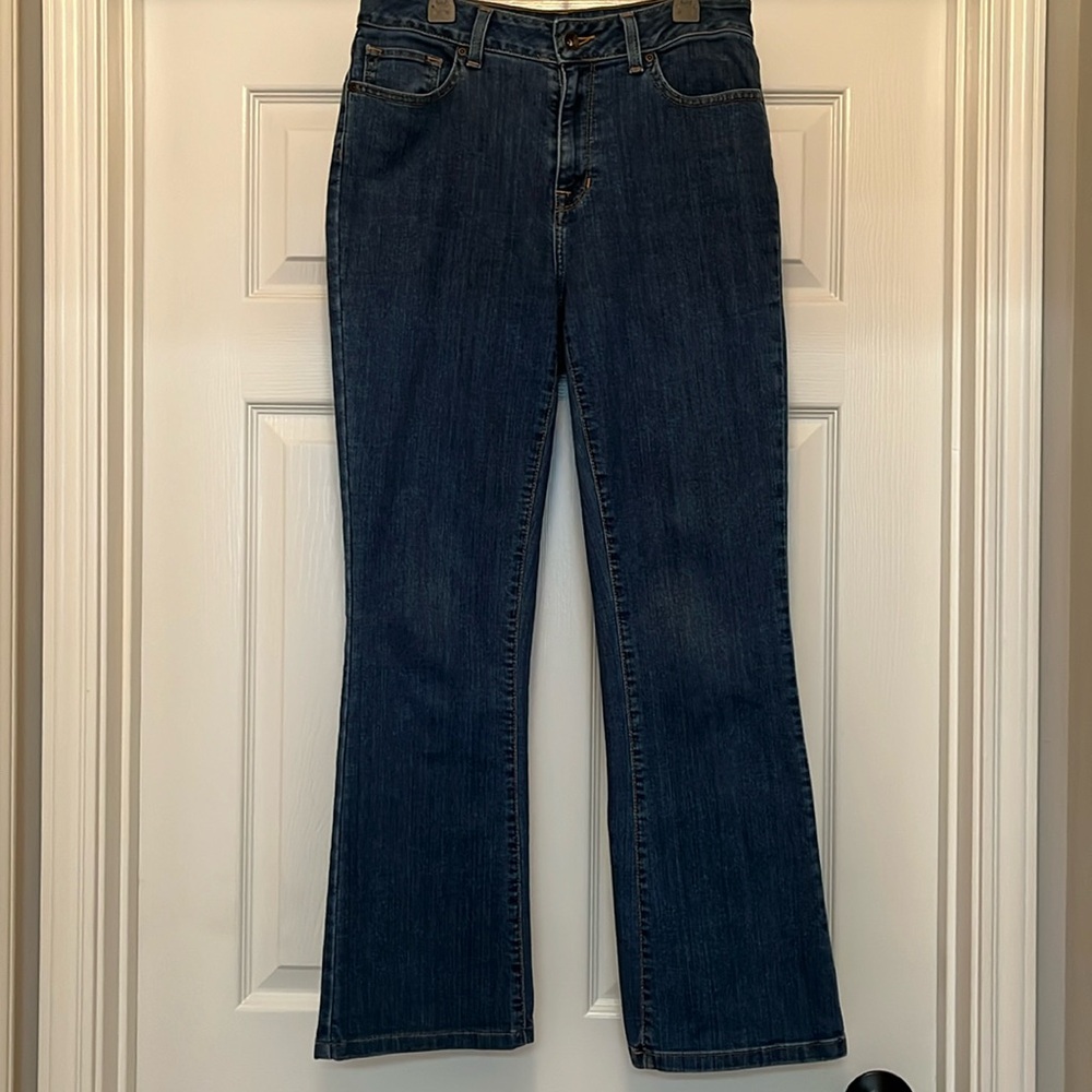 L.L.Bean size 6 jeans regular fit.
